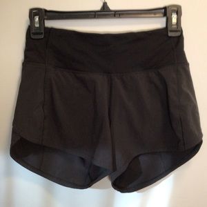 Lululemon BLK speed up MR short 4” *lined
